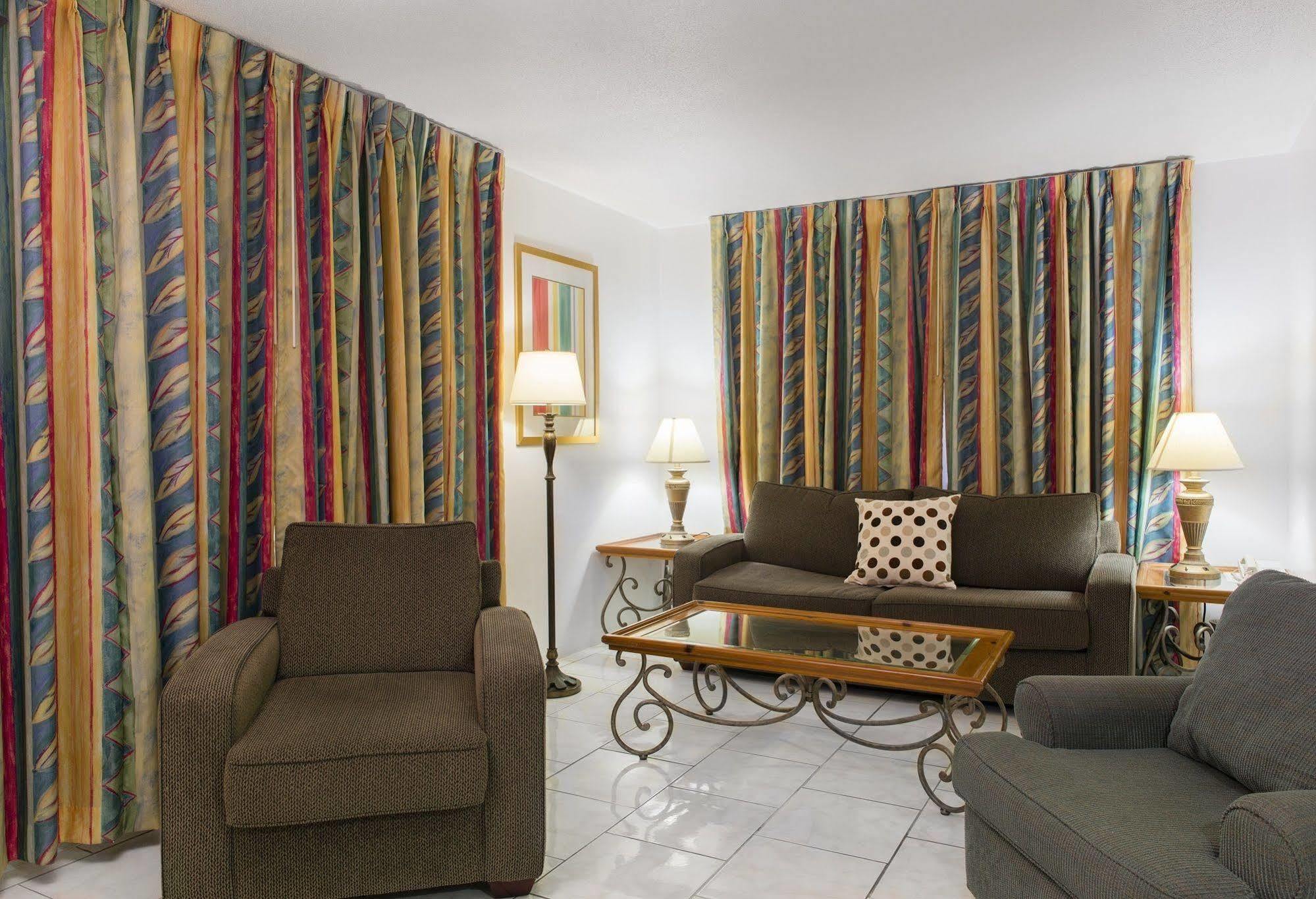 Carriage House Resort ディアフィールド・ビーチ エクステリア 写真